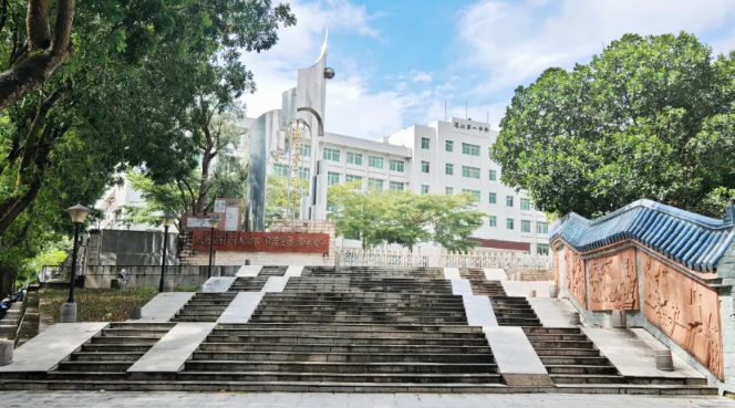 华盛城市花园-东门